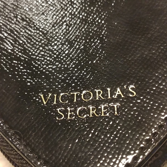 NWT Victoria's Secret Coin/Card Case - Picture 5 of 6